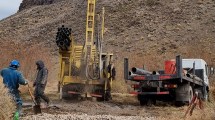 Imagen de Con nuevas perforaciones buscan garantizar el agua potable en Comallo