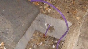 Robo de cables dejó sin iluminación uno de los pasos elevados de la Ruta 22 en Huergo