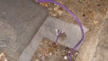 Robo de cables dejó sin iluminación uno de los pasos elevados de la Ruta 22 en Huergo