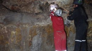 Evalúan el ingreso turístico a las cavernas Cuchillo Cura en Las Lajas