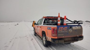 Rutas en Neuquén: el paso Pino Hachado sigue inhabilitado y hay caminos intransitables por la nieve