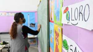 Diversas conmemoraciones en un mes, en relación a la educación