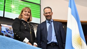 La Legislatura eligió a Santagati-Larreguy en la Defensoría del Pueblo para el período 2022-2027