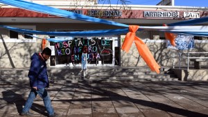 Conflicto hospitalario: la Provincia pide a Anses por una jubilación anticipada para Salud