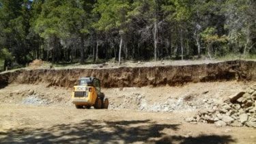 Vecinos de dos reservas urbanas del oeste de Barloche denuncian varios casos de talas autorizadas para obras privadas. Gentileza