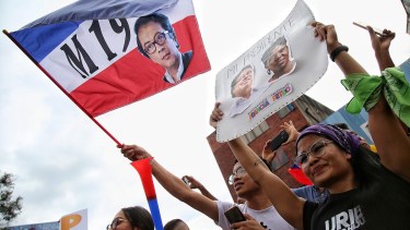 Los partidarios del presidente electo Gustavo Petro celebraron tras el triunfo en segunda vuelta de las elecciones presidenciales en Colombia (Foto AP/Andres Quintero)