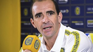 Somoza dio el portazo y renunció como entrenador de Rosario Central