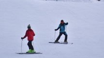 Imagen de Curso de residentes: este finde es ideal para aprender a esquiar en Cerro Bayo o Cerro Chapelco