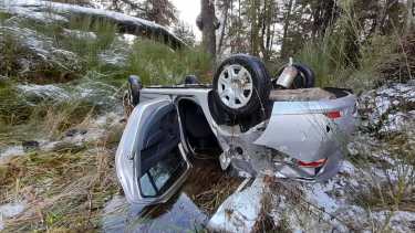 El accidente se produjo a 12 kilómetros de Villa La Angostura. Foto: gentileza