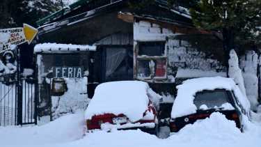 La acumulación del manto blanco fue despareja en la ciudad. Los barrios del sur y del oeste fueron los más afectados.. Foto: Alfredo Leiva