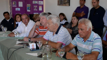 Walter Cortés, Luis Cionfrini y ovidio Zúñiga juntos en otros tiempos. Ahora enfrentados por la organización gremial. Archivo