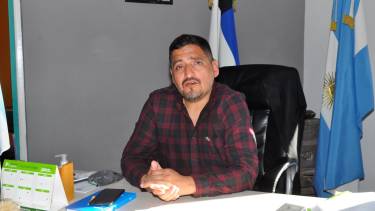 Nelson Quinteros asumió la intendencia en el 2019. Desde entonces, la localidad viene experimentando una gran transformación. Foto: José Mellado. 