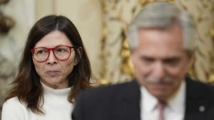 Silvina Batakis juró como ministra de Economía: «Creo en el equilibrio fiscal»