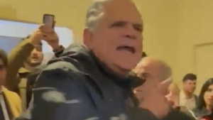 López Murphy fue increpado en la UBA: «¿Usted me vio esconderme alguna vez?»