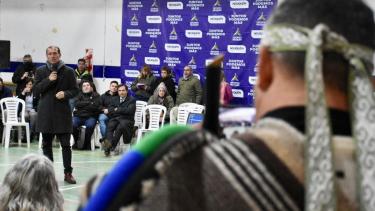 El gobernador y sus funcionarios presentaron la propuesta el 25 de julio en la Ciudad Deportiva. Foto: archivo Matías Subat.