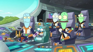 La historia de "Solar Opposites" sigue la vida de una excéntrica familia de alienígenas proveniente del planeta Shlorp que, durante su escape en medio de una tragedia, estrella con su nave en un tranquilo vecindario de Estados Unidos.