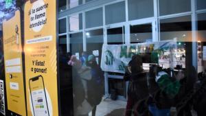 ATE inició la semana con protestas en Neuquén con bloqueos y paro, y el martes lo repetirán