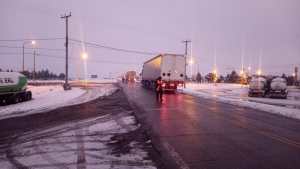 Rutas inhabilitas en Neuquén por nieve y otras con precaución: reabrió Pino Hachado