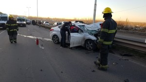Por un fuerte choque en la Ruta 7 se desvió el tránsito hacia Neuquén