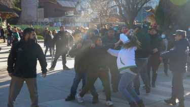 Todo ocurrió durante la mañana del 29 de julio cerca de la municipalidad de San Martín de los Andes (Foto: Patricio Rodríguez)