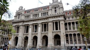 La Corte Suprema anula una condena a perpetua a una madre por el crimen de su bebé