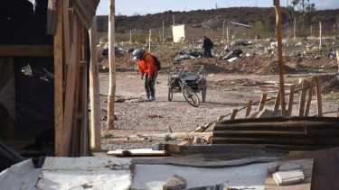 La reubicación de las familias ocupantes de Casimiro Gómez se produjo esta semana (foto Matías Subat)