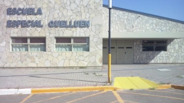 La institución funciona desde 2008 dentro del complejo de escuelas especiales, sobre las calles Stefenelli y Sargento Cabral de Neuquén capital. 