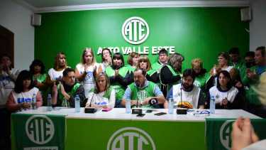 La conferencia de prensa se realizó esta mañana y  desde el frente sindical anunciaron una movilización para mañana, en Roca. Foto Alejandro Carnevale.