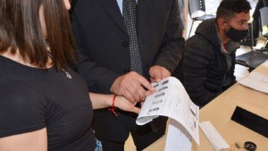 El consulado itinerante de Bolivia atenderá en varias localidades de Neuquén y Río Negro