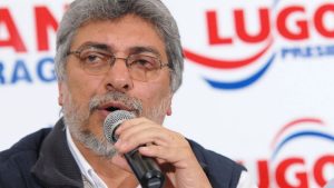 El expresidente de Paraguay, Fernando Lugo, fue internado en coma inducido por un ACV