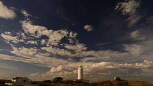 El faro más antiguo del país está en Patagonia y el camino para conocerlo es hermoso