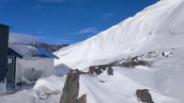 Hay camiones tanto del lado argentino y chileno, que aguardan poder cruzar por la frontera. Foto: Gentileza Facebook Centro de Frontera Pino Hachado, Argentina