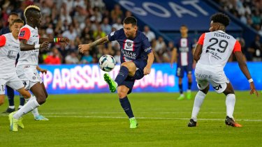 Messi no convirtió, pero tuvo una buena actuación en el triunfo de su equipo. (AP Photo/Francois Mori)