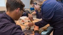 Imagen de Fundación YPF abrió las inscripciones para  cursos técnicos avanzados