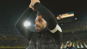 El reconocimiento de Boca a Carlitos Tevez y la ovación de la hinchada