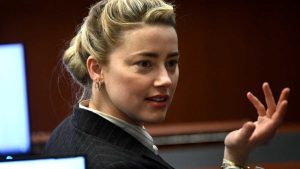 La curiosa oferta que le hicieron a Amber Heard para reconstruir su carrera