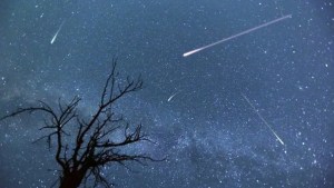 Una lluvia de meteoritos se podrá ver por primera vez sin telescopio: cómo disfrutarla al máximo