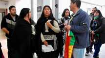 Imagen de Comunidades mapuche alertan una «maniobra extorsiva» para otorgar personerías en Vaca Muerta