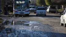 Imagen de Baches y asfalto detonado: un problema que preocupa a los vecinos de la zona este de Roca
