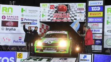 Alejandro Cancio luce el número uno en la Vuelta de la Manzana, porque es el campeón del Rally Argentino en la división principal. (Foto Andrés Maripe)
