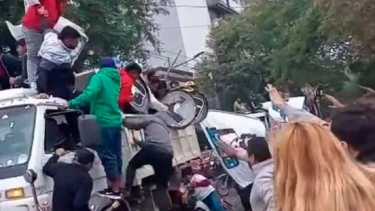 Una nena de 9 años murió luego de un accidente en una caravana electoral en Santiago del Estero. 