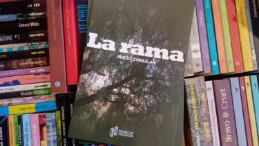 Lanzaron inédito libro de la poeta Macky Corbalán. (Gentleza)