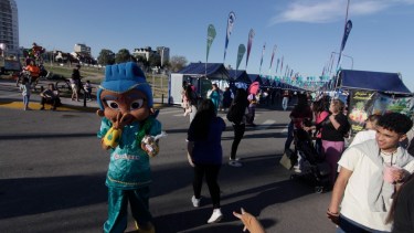 Dia de las infancias en la Feria de Emprendedores en el Parque Jaime De Nevares (foto Oscar Livera)