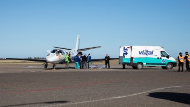 El avión arribó cerca del mediodía. Foto Gentileza Gobierno de Río Negro: Jorge Arruda.