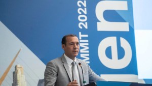Gutiérrez busca consensos para el desarrollo de Vaca Muerta