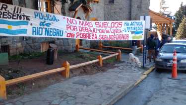 Por ahora, la protesta es pequeña pero amenaza con crecer.