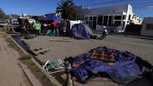 Río Negro: levantan los acampes policiales a la espera de una reunión con el gobierno