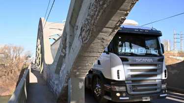 «Puente Viejo» que une a Cipolletti y Neuquén. Foto: Florencia Salto.
