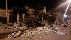 Apedrearon la casa de la intendenta de Allen tras una protesta por salarios