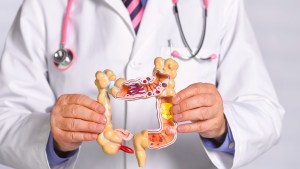 El consumo de alcohol aumenta el riesgo de cáncer aunque se beba en forma moderada